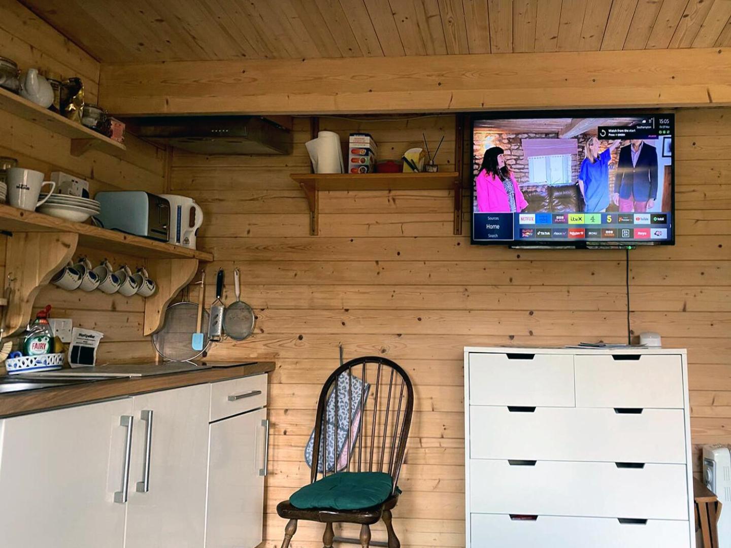 Cosy Garden Log Cabin Солсбери Экстерьер фото